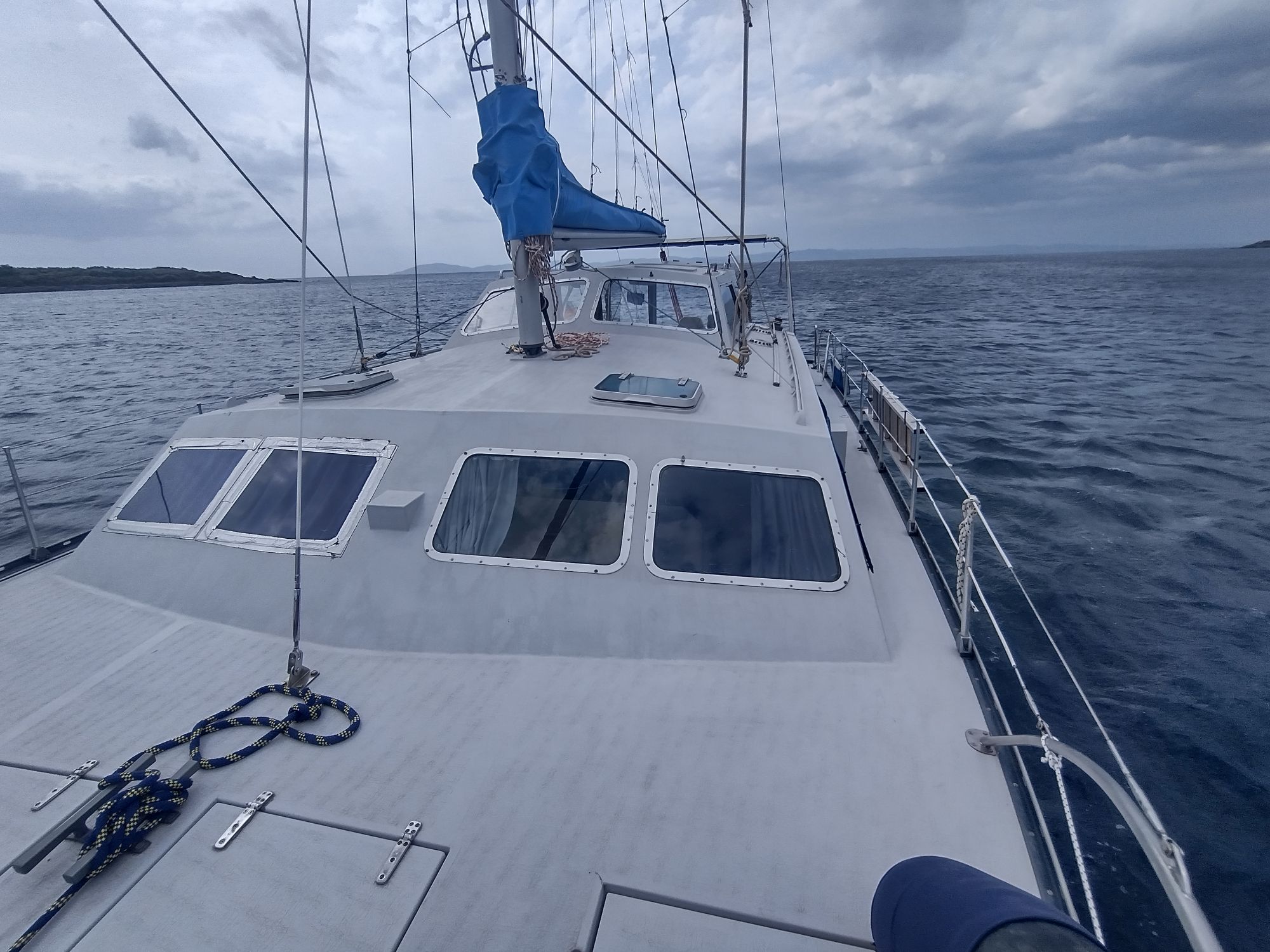 Vordeck und  Oberdeck